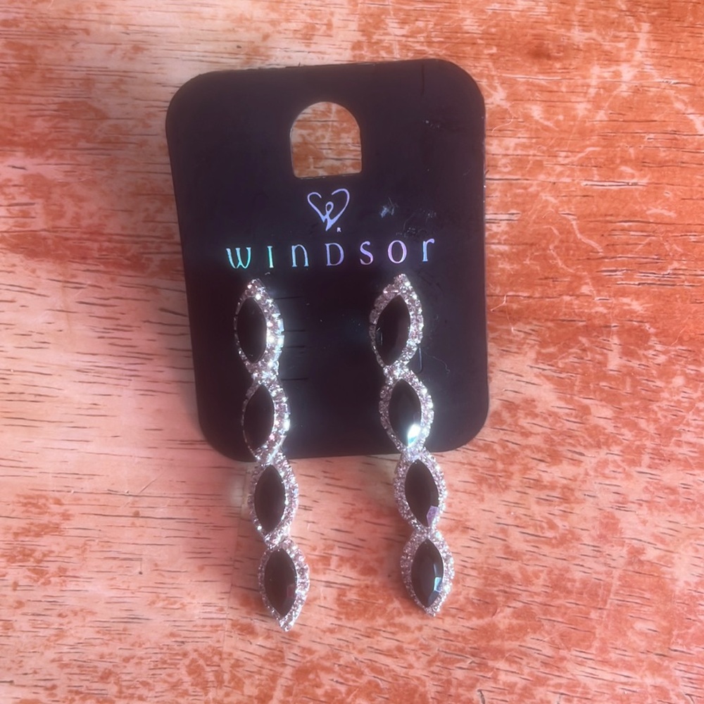 Windsor Brand New Silver and Black Dangly Earrings
